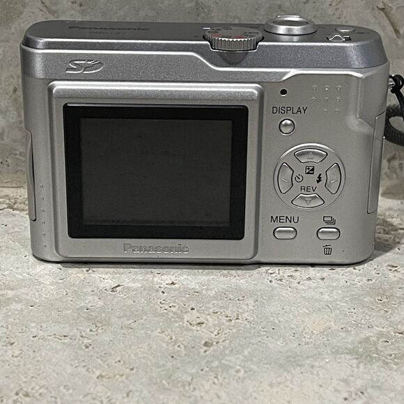 Panasonic Lumix DMC-LZ1 4.0MP Digital Camera Silver Complete in Box - Picture 6 of 12